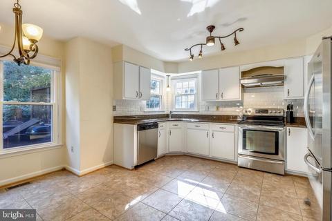 11421 Catalina Ter, Silver Spring, MD 20902 photo 10