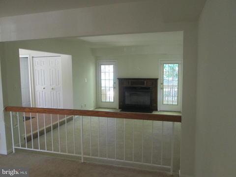 22 Dunsinane Ct #58, Silver Spring, MD 20906 photo 4