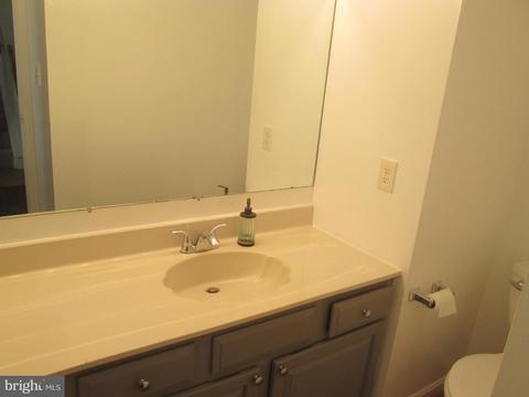 22 Dunsinane Ct #58, Silver Spring, MD 20906 photo 17