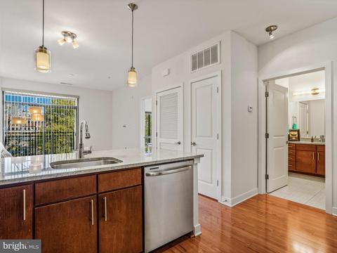 8005 13th St #304, Silver Spring, MD 20910 photo 14