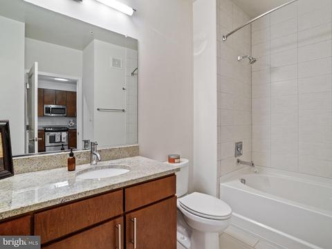 8005 13th St #304, Silver Spring, MD 20910 photo 16