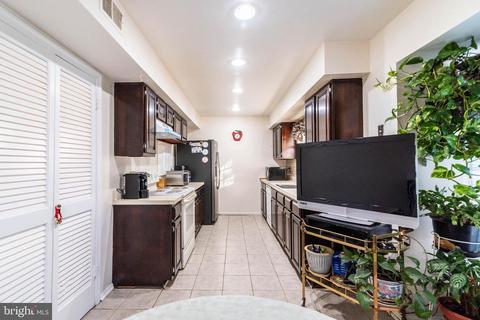 32 Dunsinane Ct #59, Silver Spring, MD 20906 photo 11