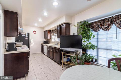32 Dunsinane Ct #59, Silver Spring, MD 20906 photo 12
