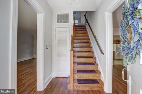 9111 Woodland Dr, Silver Spring, MD 20910 photo 3
