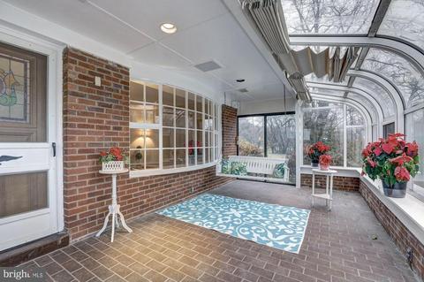 1100 Ednor Rd, Silver Spring, MD 20905 photo 4