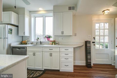 9418 Thornhill Rd, Silver Spring, MD 20901 photo 12