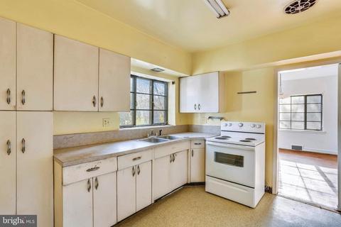 1001 Highland Dr, Silver Spring, MD 20910 photo 56