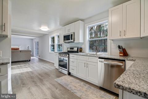 1404 Winding Waye Ln, Silver Spring, MD 20902 photo 7