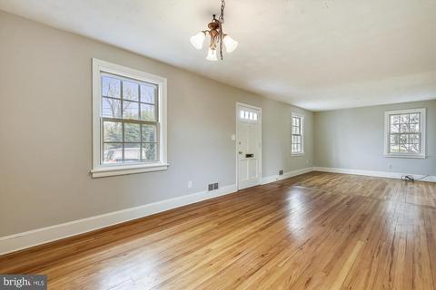 2718 Urbana Dr, Silver Spring, MD 20906 photo 6