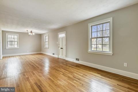2718 Urbana Dr, Silver Spring, MD 20906 photo 9