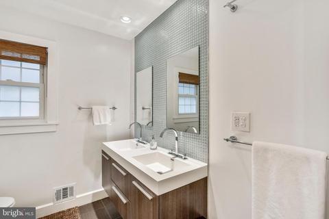 136 Dale Dr, Silver Spring, MD 20910 photo 15