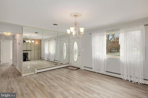 17227 Donora Rd, Silver Spring, MD 20905 photo 9
