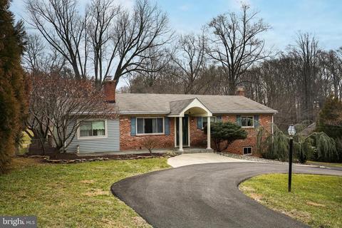 17227 Donora Rd, Silver Spring, MD 20905 photo 2