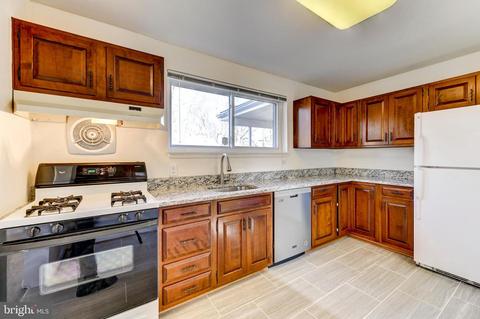708 N Belgrade Rd, Silver Spring, MD 20902 photo 4