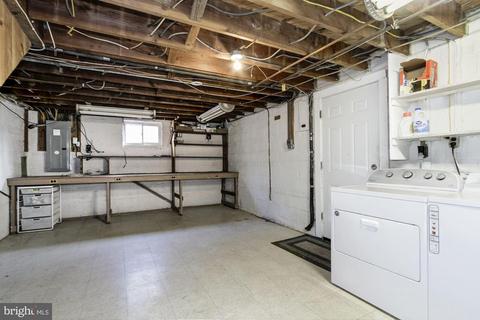 9704 Admiralty Dr, Silver Spring, MD 20910 photo 31