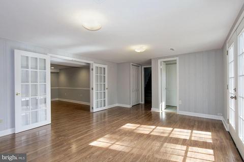 9704 Admiralty Dr, Silver Spring, MD 20910 photo 27