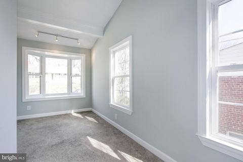 9704 Admiralty Dr, Silver Spring, MD 20910 photo 12