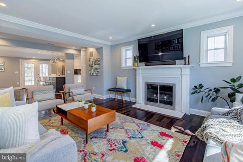 205 Normandy Dr, Silver Spring, MD 20901 photo 3