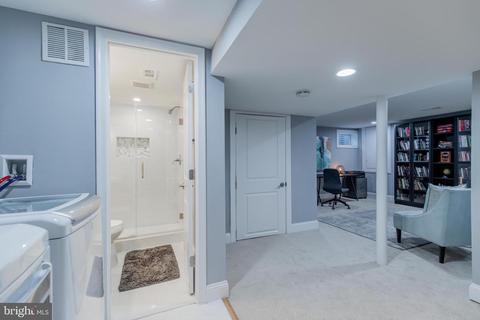 205 Normandy Dr, Silver Spring, MD 20901 photo 43