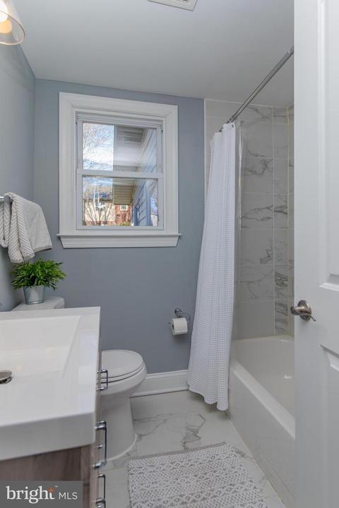 205 Normandy Dr, Silver Spring, MD 20901 photo 24