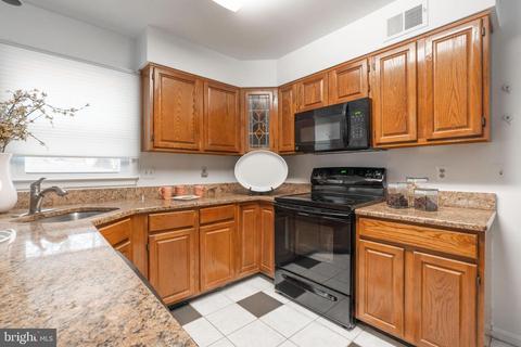 11415 Catalina Ter, Silver Spring, MD 20902 photo 4