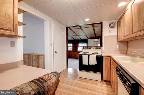 11605 Veirs Mill Rd, Silver Spring, MD 20902 photo 13