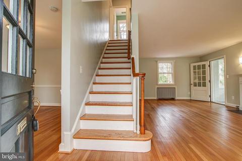 1530 Red Oak Dr, Silver Spring, MD 20910 photo 4