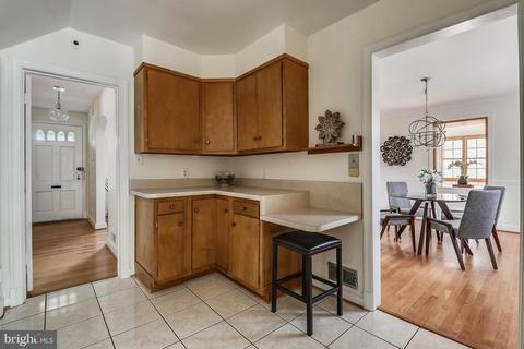1540 Live Oak Dr, Silver Spring, MD 20910 photo 9