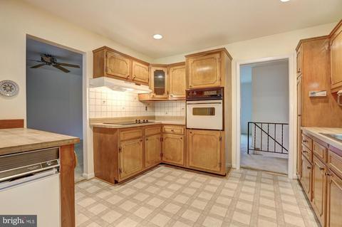 1332 Chilton Dr, Silver Spring, MD 20904 photo 22