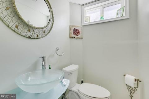9106 Walden Rd, Silver Spring, MD 20901 photo 32