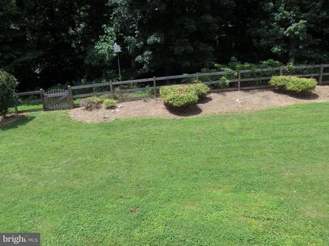 2426 Hidden Valley Ln, Silver Spring, MD 20904 photo 3