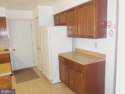 2426 Hidden Valley Ln, Silver Spring, MD 20904 photo 6