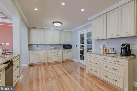 15026 Snowden Dr, Silver Spring, MD 20905 photo 19
