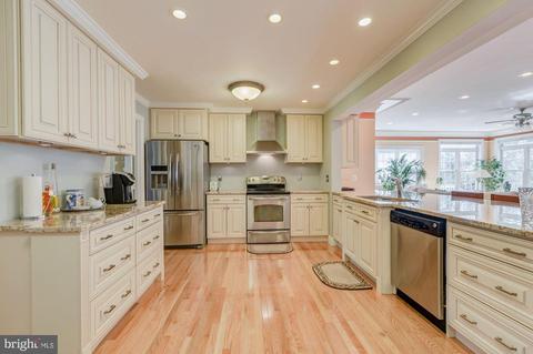 15026 Snowden Dr, Silver Spring, MD 20905 photo 17