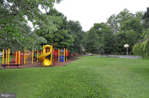 203 E Schuyler Rd, Silver Spring, MD 20901 photo 32