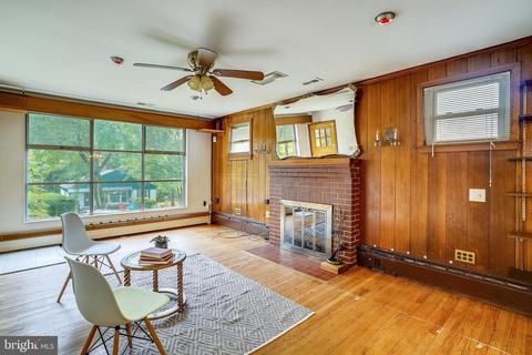 203 E Schuyler Rd, Silver Spring, MD 20901 photo 6