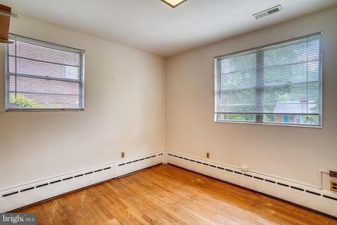 203 E Schuyler Rd, Silver Spring, MD 20901 photo 18