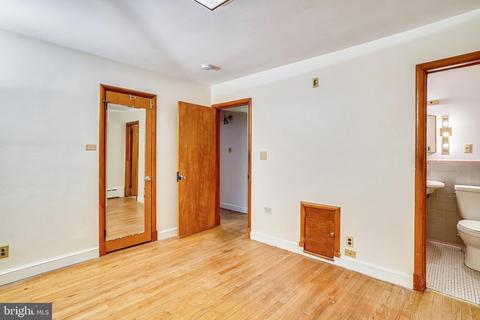 203 E Schuyler Rd, Silver Spring, MD 20901 photo 15