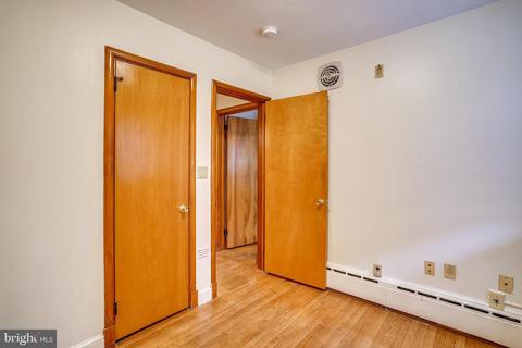 203 E Schuyler Rd, Silver Spring, MD 20901 photo 19