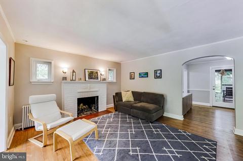 9 Lauer Ter, Silver Spring, MD 20901 photo 4