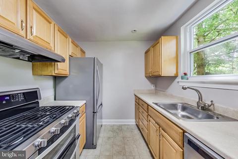 9 Lauer Ter, Silver Spring, MD 20901 photo 13