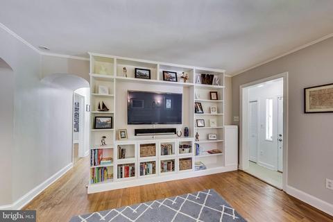 9 Lauer Ter, Silver Spring, MD 20901 photo 6