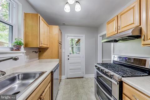 9 Lauer Ter, Silver Spring, MD 20901 photo 14