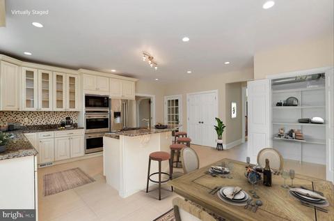 1605 Cedar View Ct, Silver Spring, MD 20910 photo 14