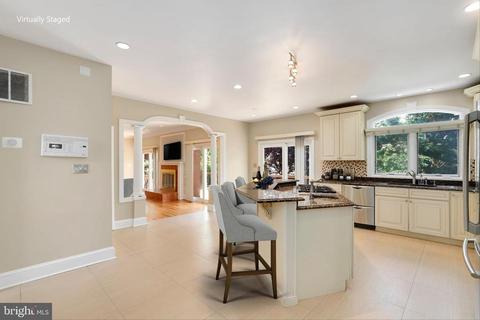 1605 Cedar View Ct, Silver Spring, MD 20910 photo 12
