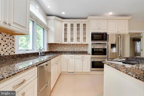 1605 Cedar View Ct, Silver Spring, MD 20910 photo 15