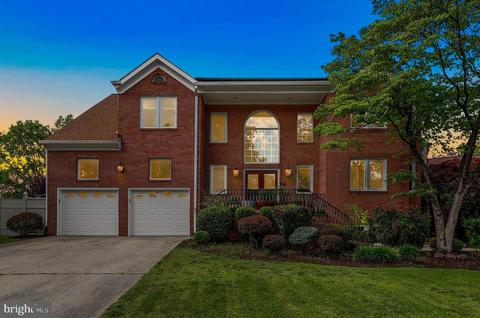 1605 Cedar View Ct, Silver Spring, MD 20910 photo 1