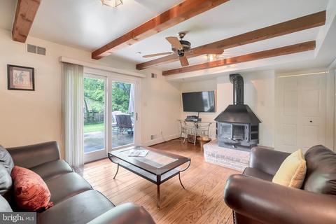 1603 Cedar View Ct, Silver Spring, MD 20910 photo 9
