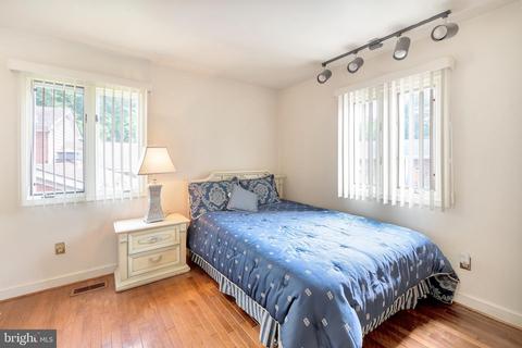 1603 Cedar View Ct, Silver Spring, MD 20910 photo 17