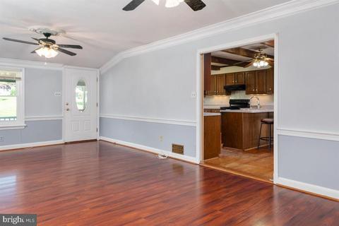 15929 Attleboro Rd, Silver Spring, MD 20905 photo 9